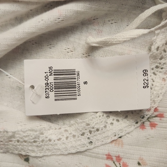 NWT OLD NAVY floral shirt Size S - Picture 4 of 4